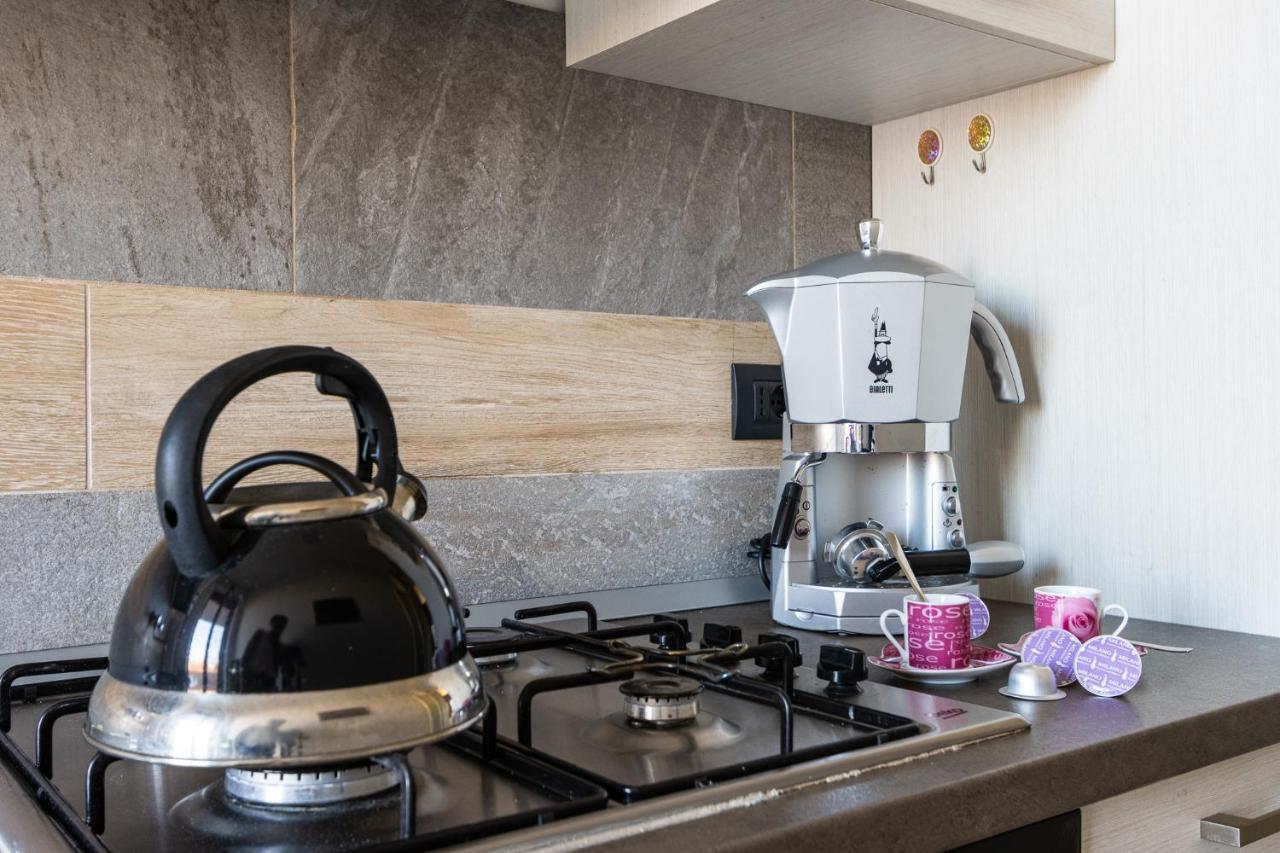 Blue Wave Apartment Arona - Lago Maggiore Exterior foto